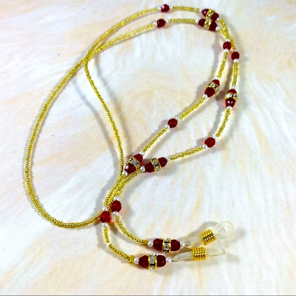 Beautiful seed bead and red bead eye glasses keeper